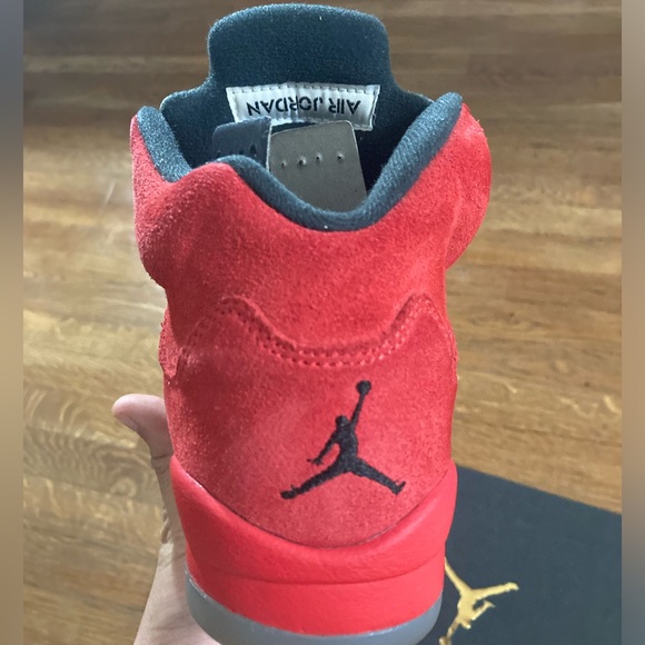 Jordan Red - Picture 5 of 9